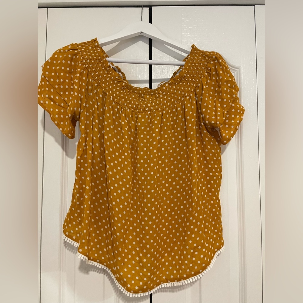 Rewind. Crop shirt. Size L.